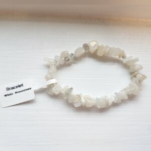 White Moonstone Gemstone Chips Stretchy Bracelet, NEW, NWT